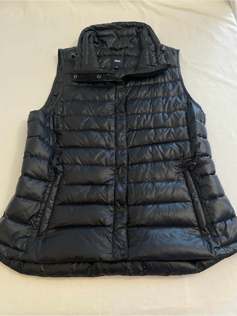 GAP Women’s Black Packable Down Zippered Puffer Vest Lightweight Size Medium
